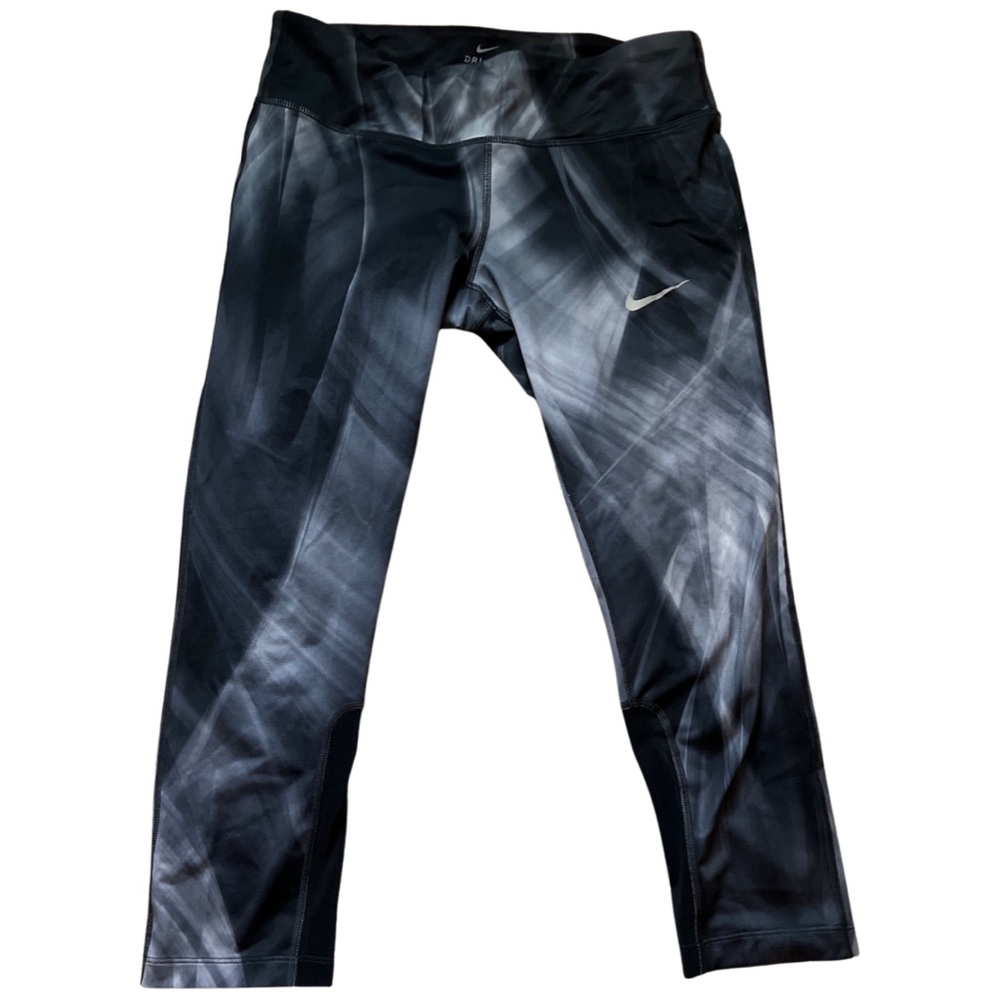 Nike cropped leggings